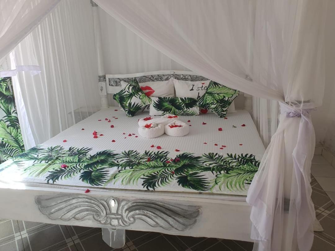 Nyumba Tulivu Apartment Watamu Luaran gambar