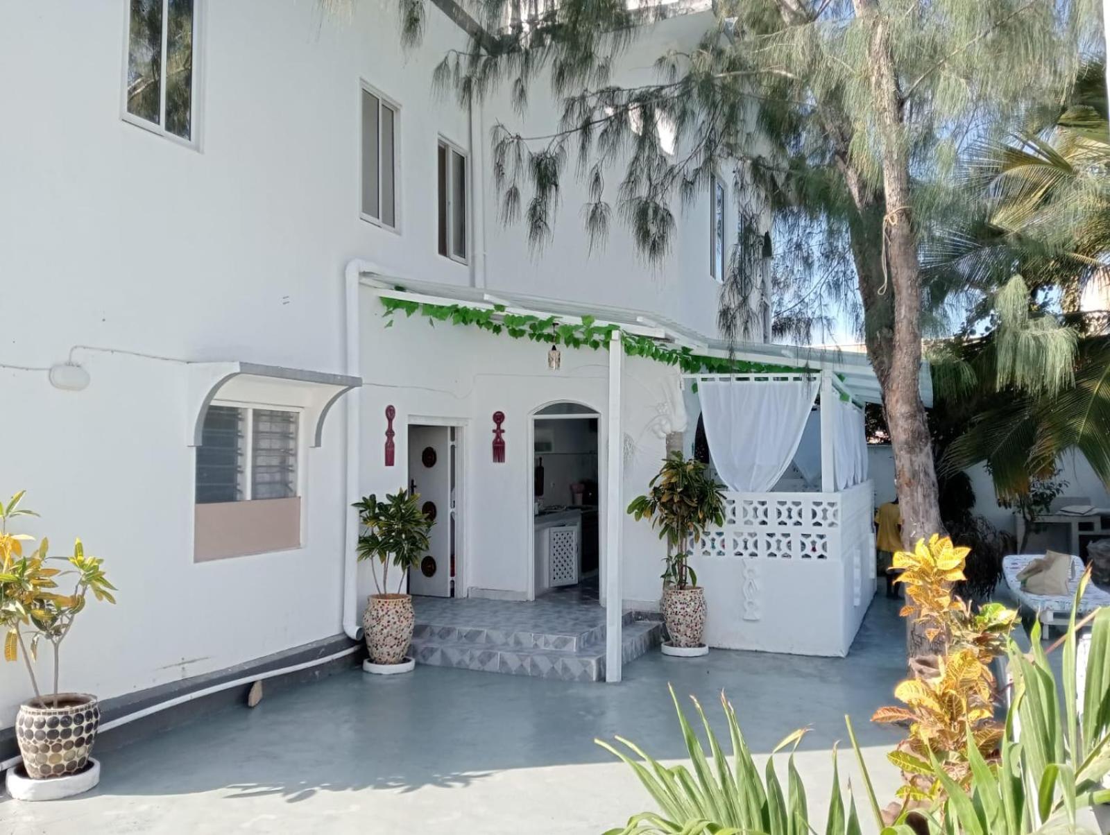 Nyumba Tulivu Apartment Watamu Luaran gambar